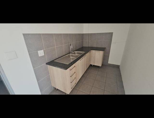 INDUSTRIAL PROPERTY TO RENT IN LONGLAKE